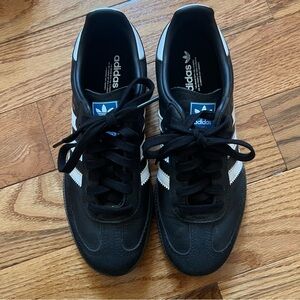 Big girls black and white adidas samba